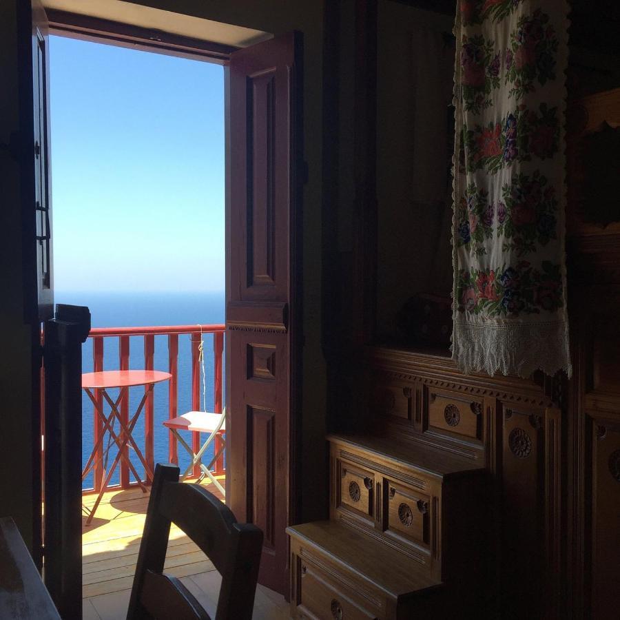 Anemos Guest House Karpathos Olympos  Eksteriør billede