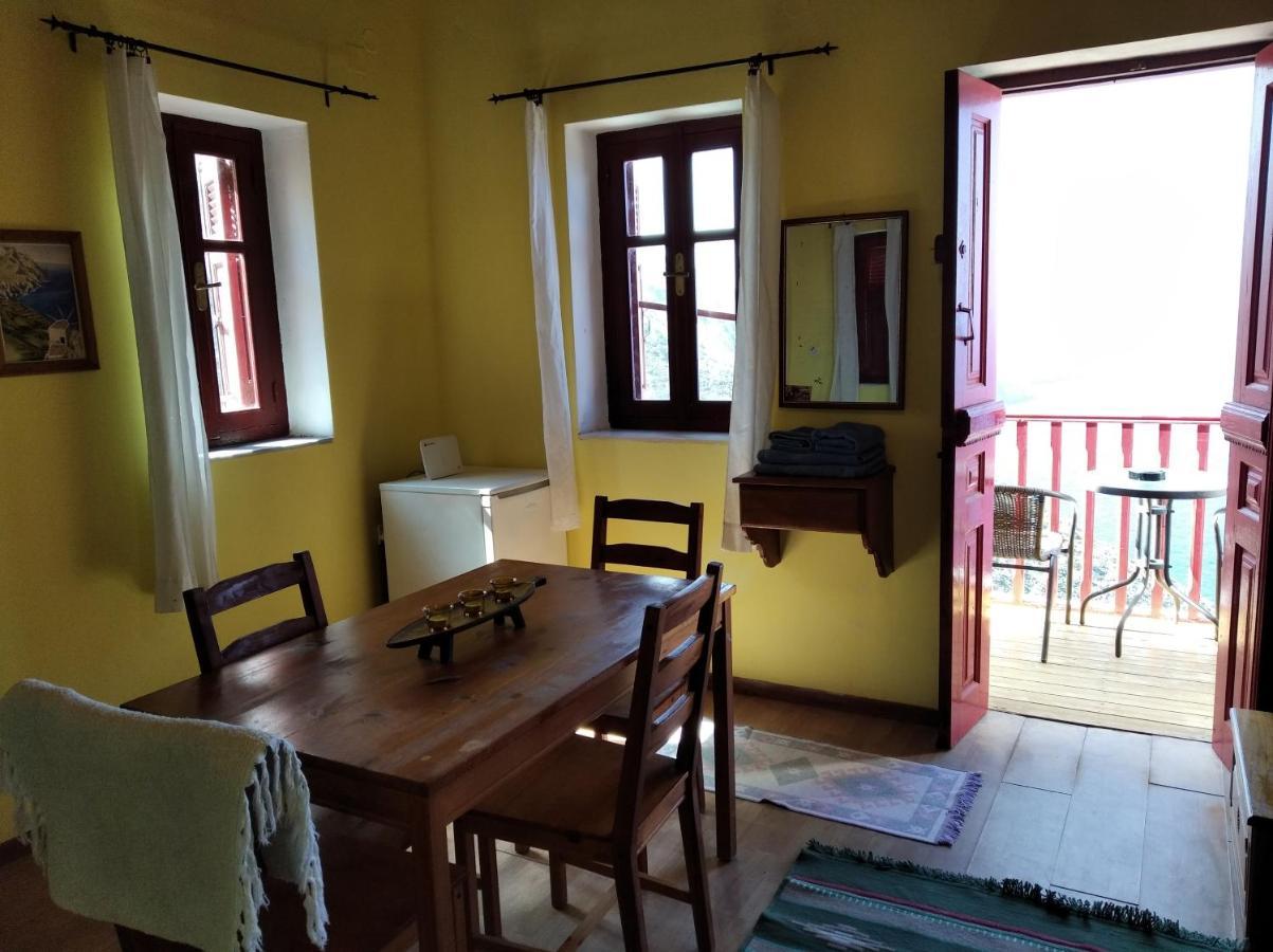 Anemos Guest House Karpathos Olympos  Eksteriør billede